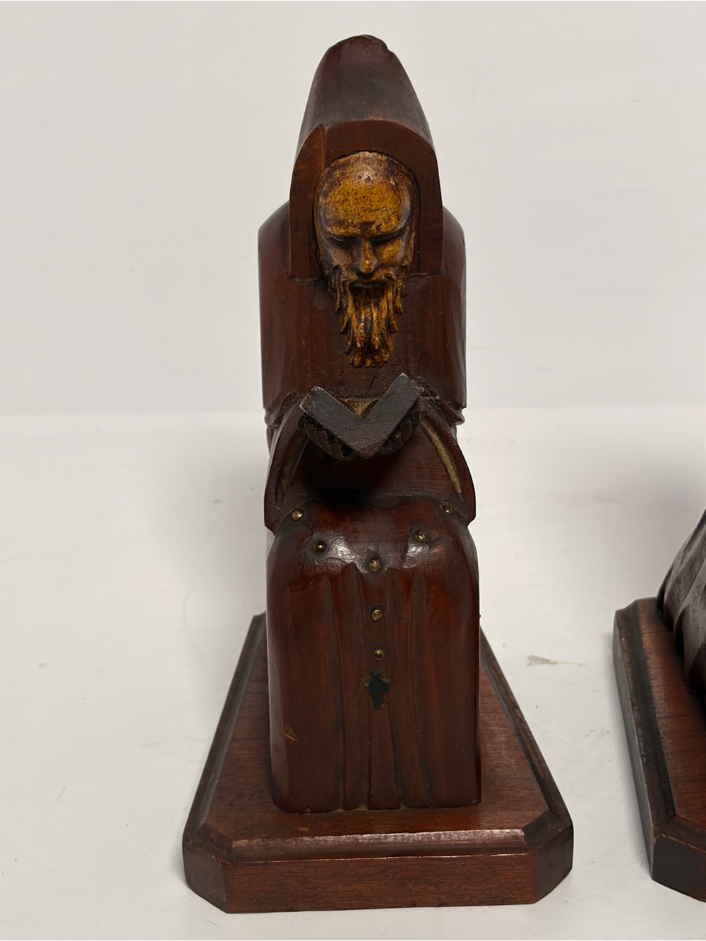Vintage Hand Carved Wood Monk Bookends Pair Hooded Friars Reading Books 9.5” - Picture 13 of 16